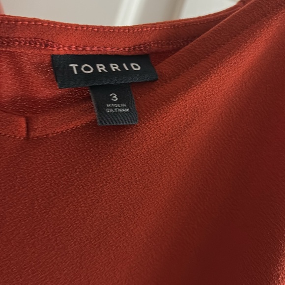 Torrid, cold shoulder size 3 - Picture 4 of 4
